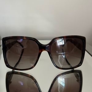GUCCI 3589/s lhfd8 sunglasses 100 % UV filtering.